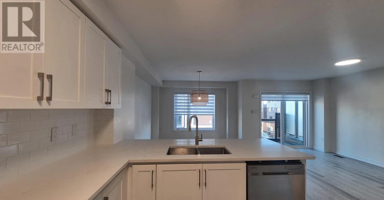 104 Dryden Lane, Hamilton, ON, L8H 0B6 - 3