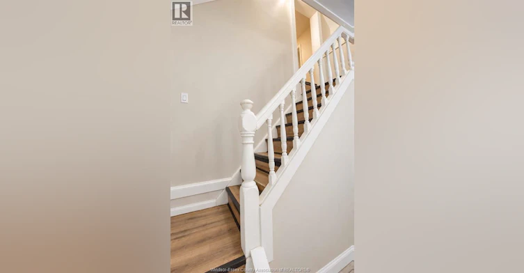 395 Tuscarora Street, Windsor, ON, N9A 3L8 - 4