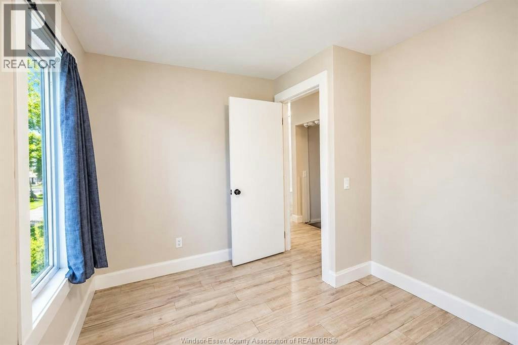 395 Tuscarora Street, Windsor, ON, N9A 3L8 - 12