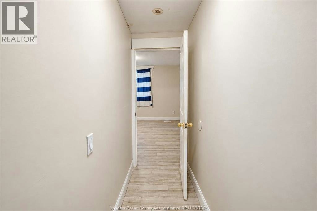 395 Tuscarora Street, Windsor, ON, N9A 3L8 - 19