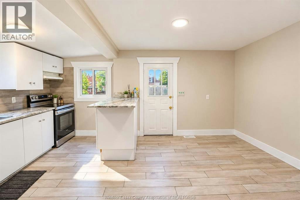 395 Tuscarora Street, Windsor, ON, N9A 3L8 - 5