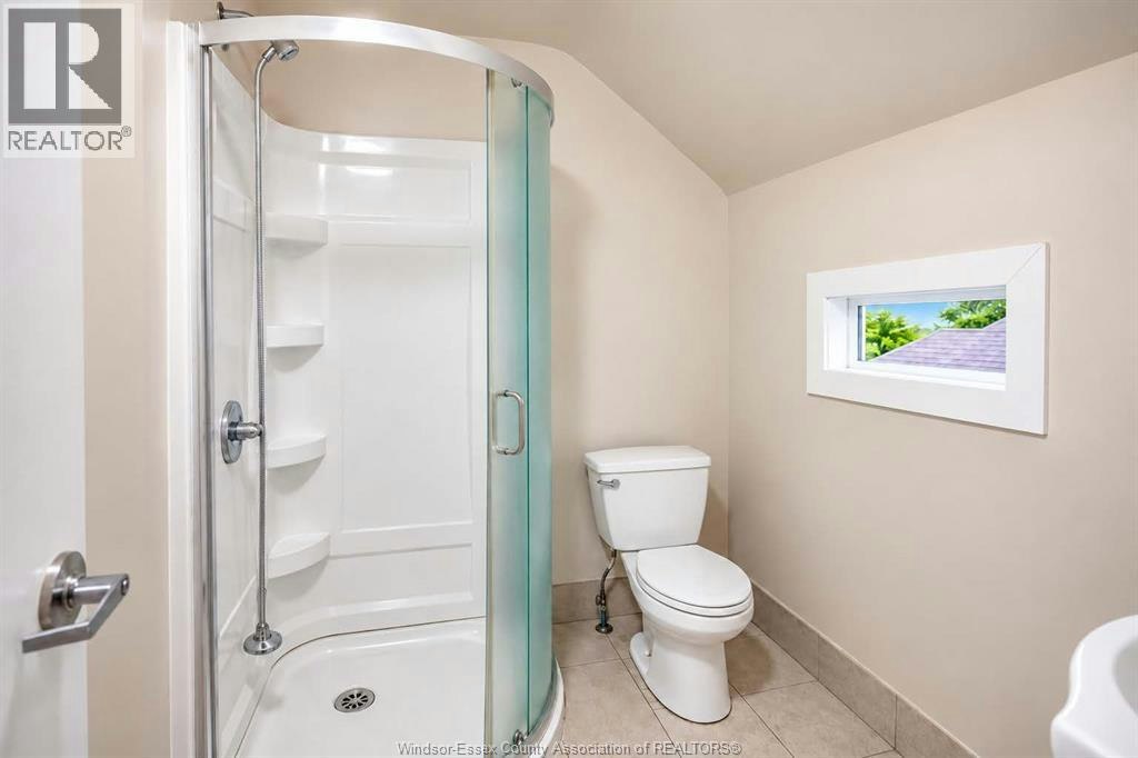 395 Tuscarora Street, Windsor, ON, N9A 3L8 - 21
