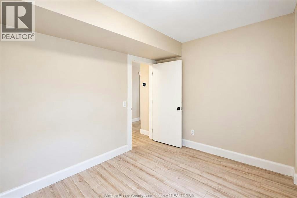 395 Tuscarora Street, Windsor, ON, N9A 3L8 - 17