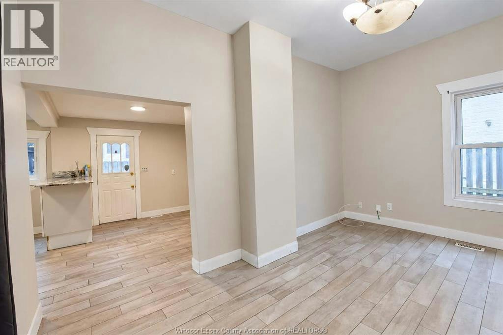 395 Tuscarora Street, Windsor, ON, N9A 3L8 - 9