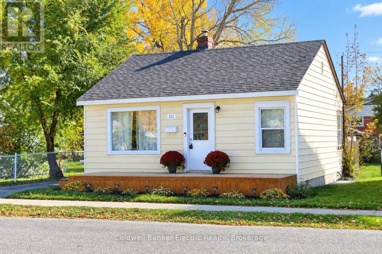 231 Woodbine Avenue, Peterborough, ON, K9H 1N8