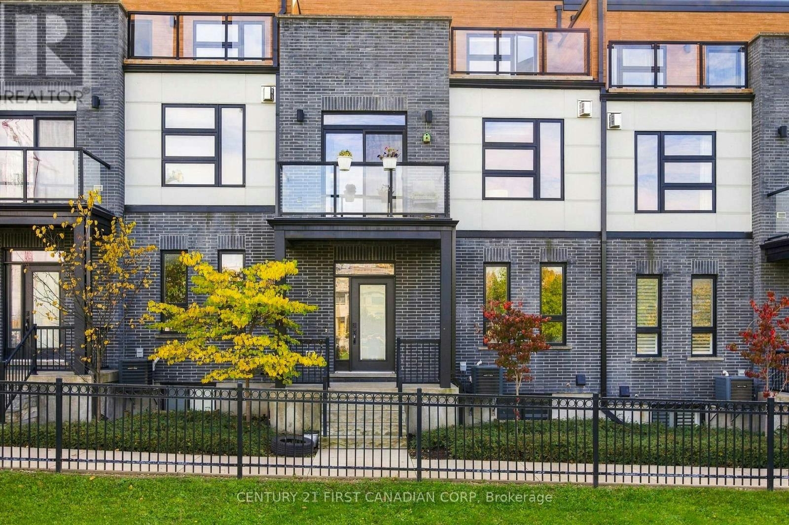 8-231 Callaway Road, London, ON, N6G 0M3