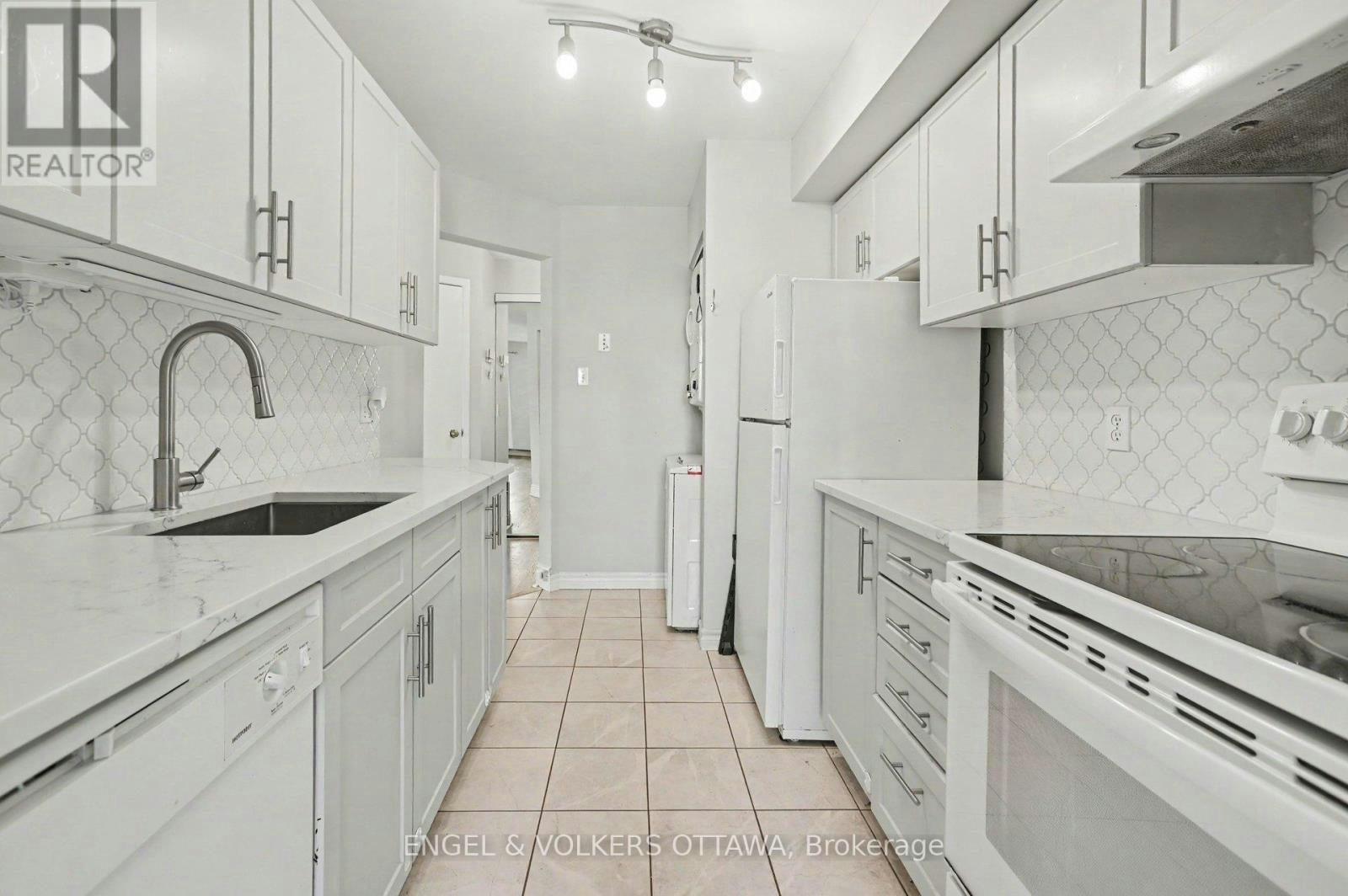 106-268 Lorry Greenberg Drive, Ottawa, ON, K1T 3K1 - 5