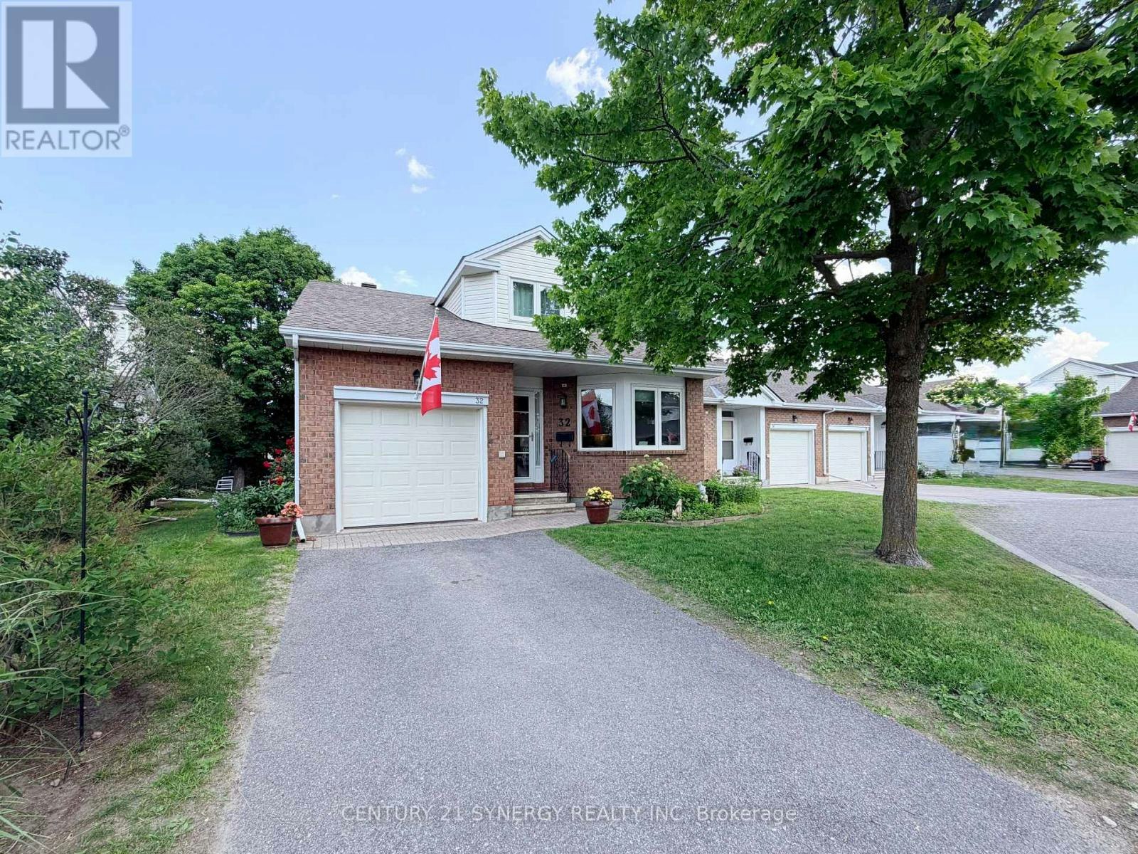 16-32 Innesbrook Court, Ottawa, ON, K2S 1C7 - 2