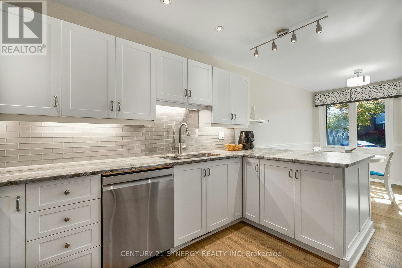 16-32 Innesbrook Court, Ottawa, ON, K2S 1C7 - 5