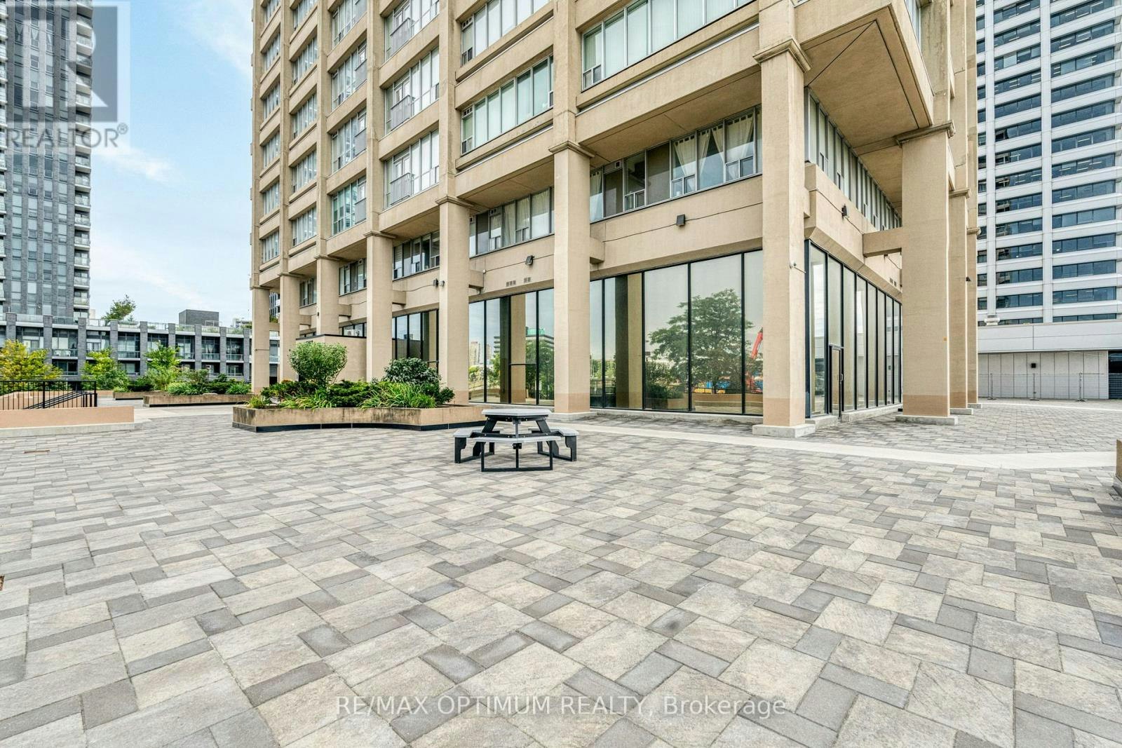 UPH211-797 Don Mills Road, Toronto, ON, M3C 1V1 - 2
