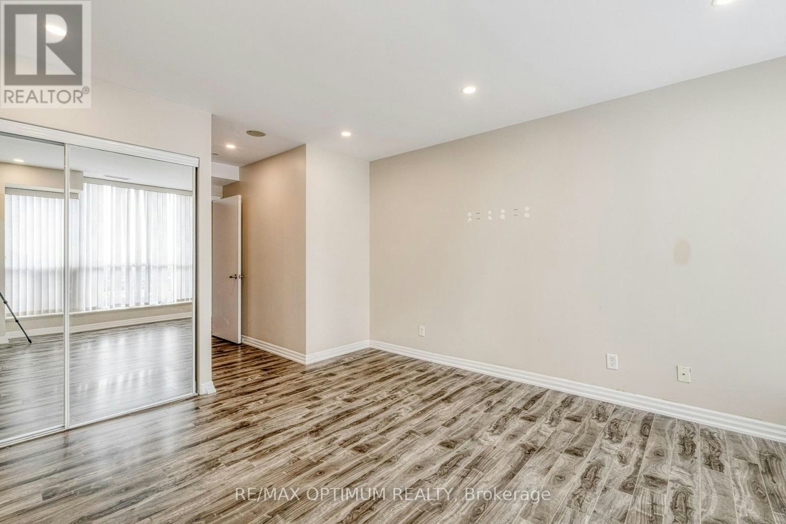 UPH211-797 Don Mills Road, Toronto, ON, M3C 1V1 - 30