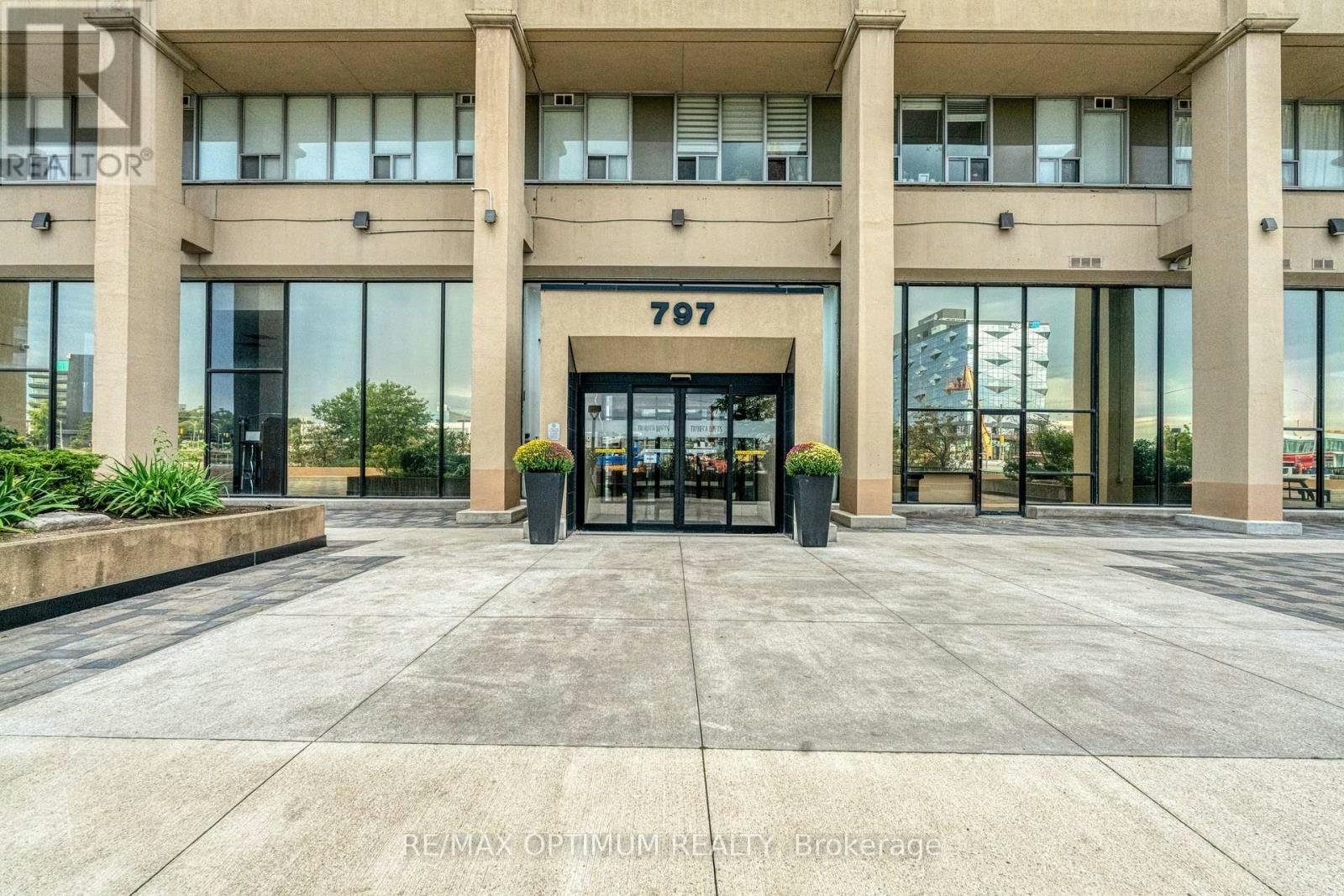 UPH211-797 Don Mills Road, Toronto, ON, M3C 1V1 - 3