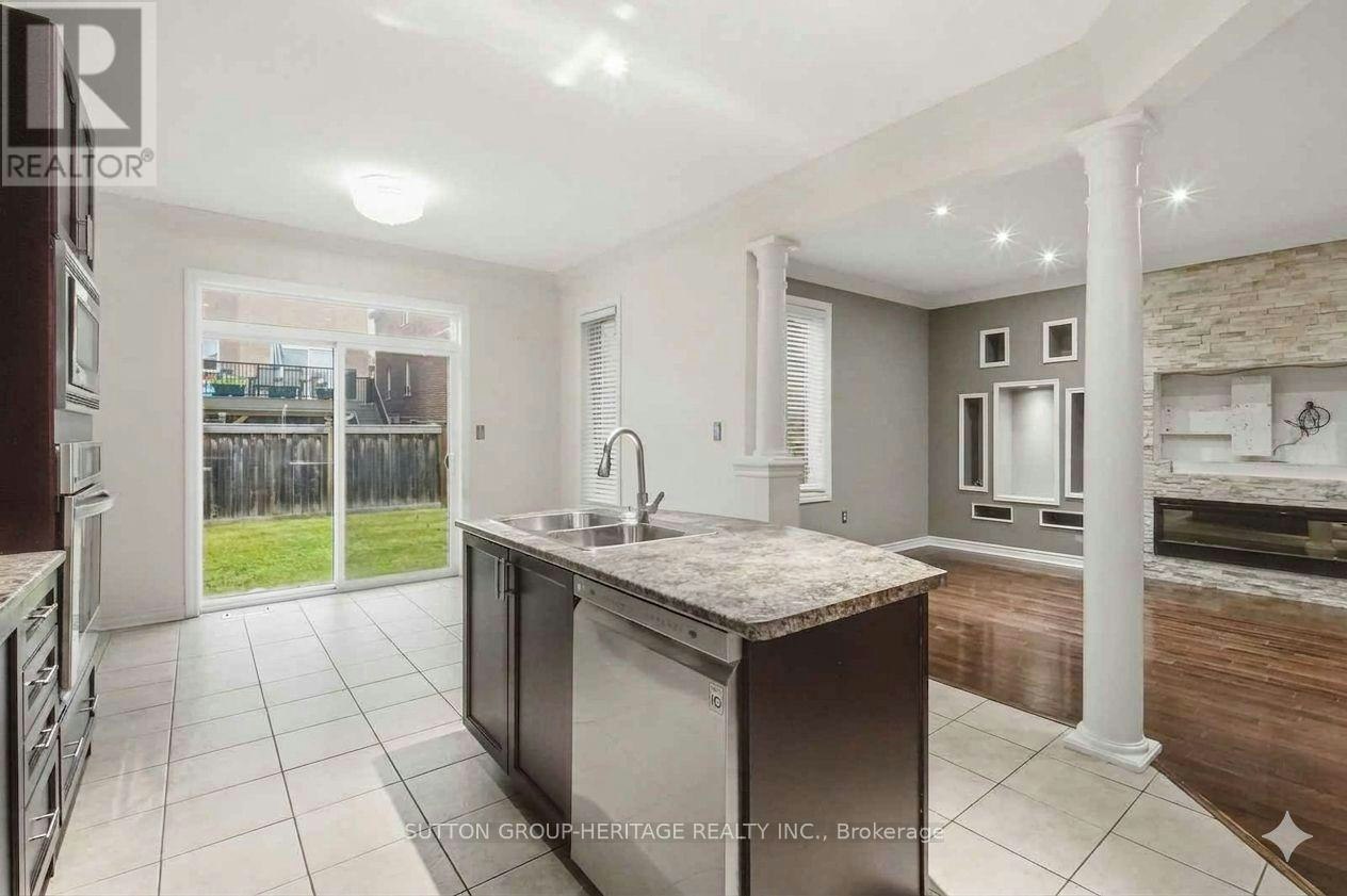 16 Shrewsbury Drive, Whitby, ON, L1M 0C7 - 11