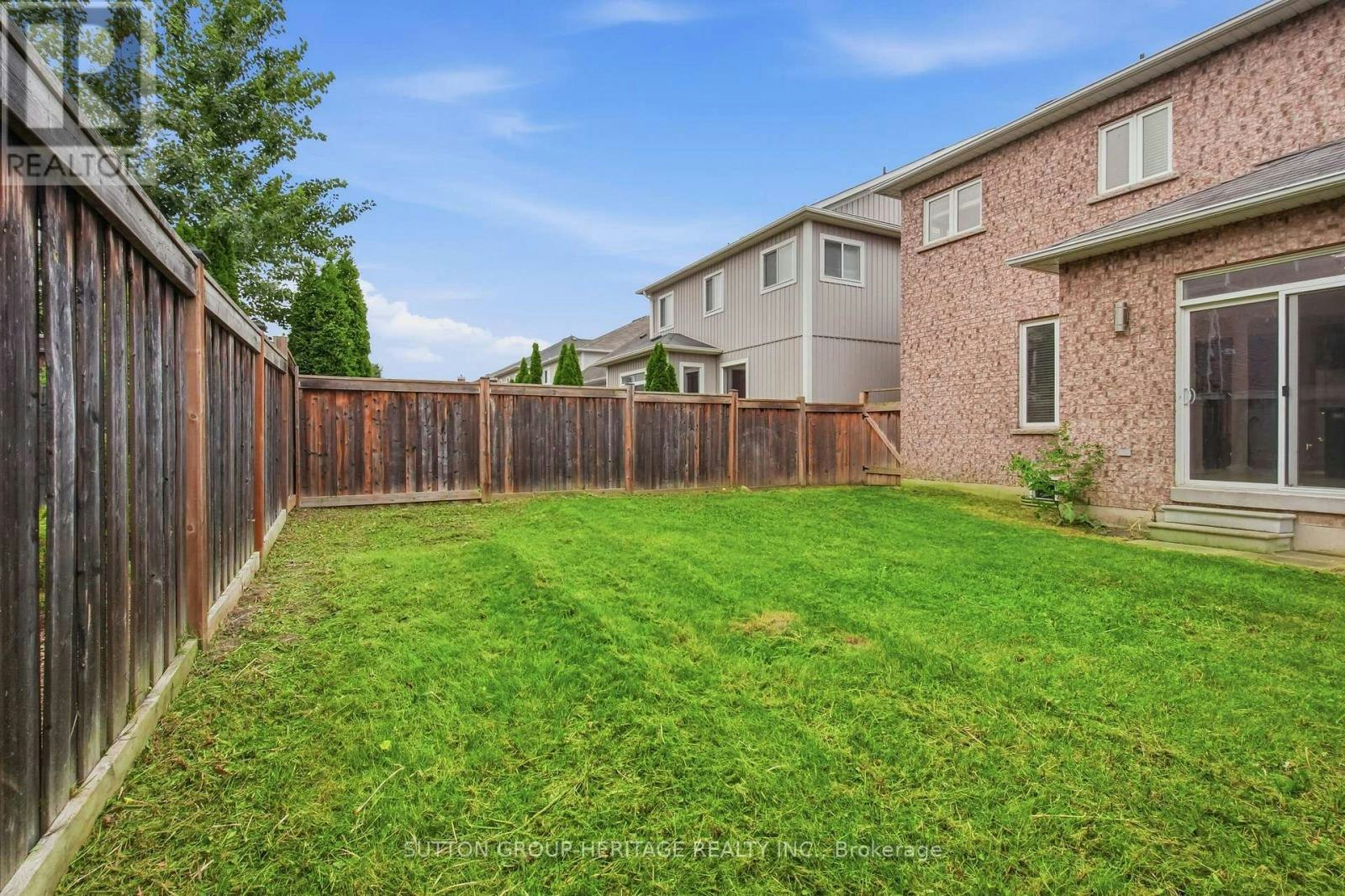 16 Shrewsbury Drive, Whitby, ON, L1M 0C7 - 38