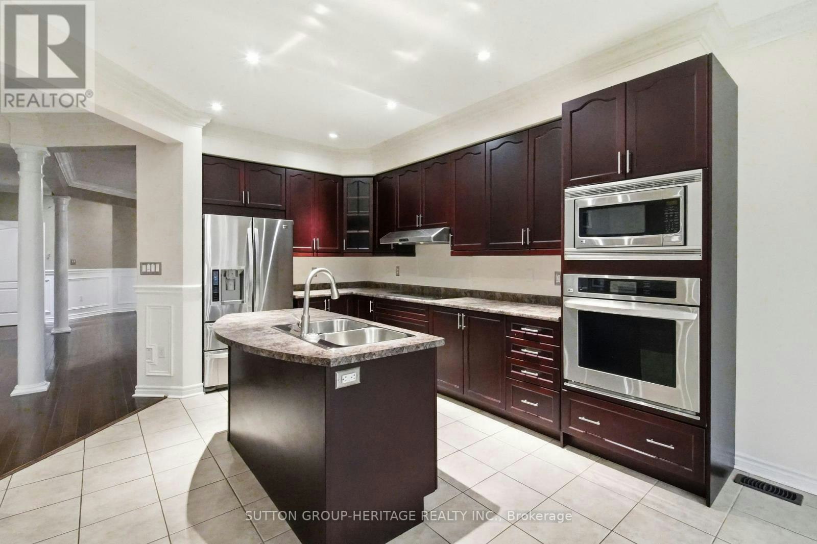 16 Shrewsbury Drive, Whitby, ON, L1M 0C7 - 10