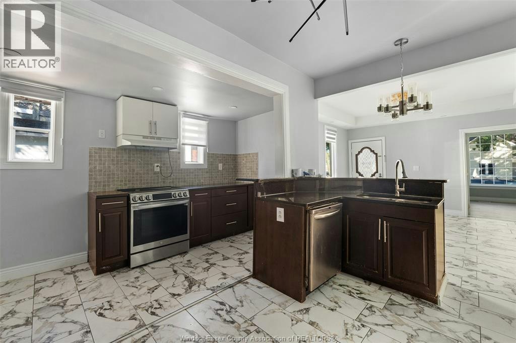 811 Langlois, Windsor, ON, N9A 2G9 - 10