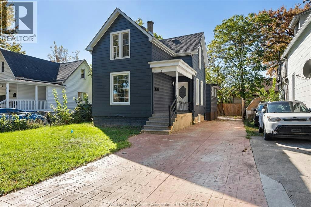 811 Langlois Avenue, Windsor, ON, N9A 2G9
