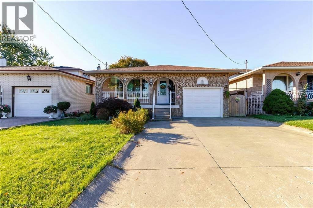 Lower-960 Stone Church Road E, Hamilton, ON, L8W 1B1