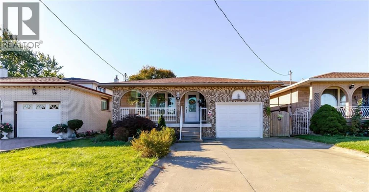 Lower-960 Stone Church Road E, Hamilton, ON, L8W 1B1
