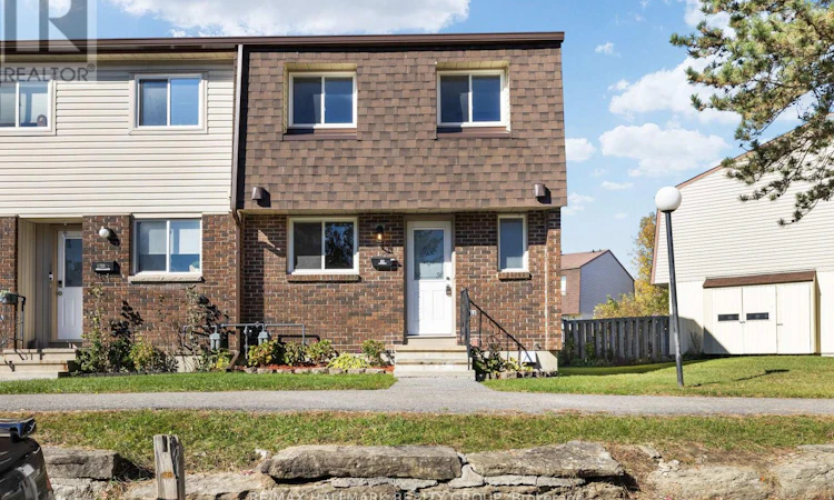 1A Forester Crescent