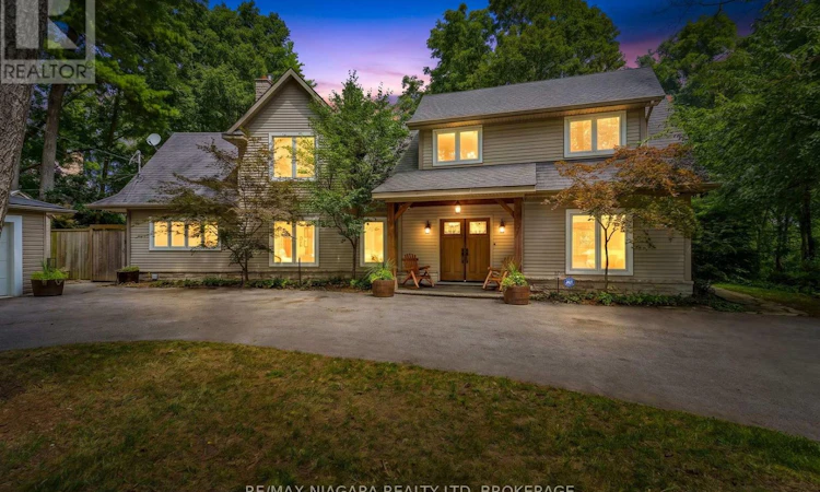 429 Ridge Road E