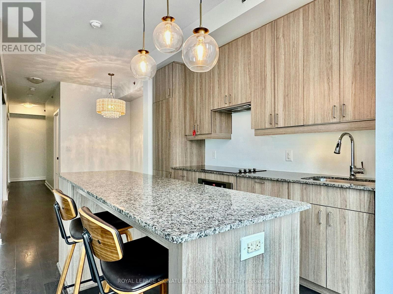 1108-426 University Avenue, Toronto, ON, M5G 1S9 - 7