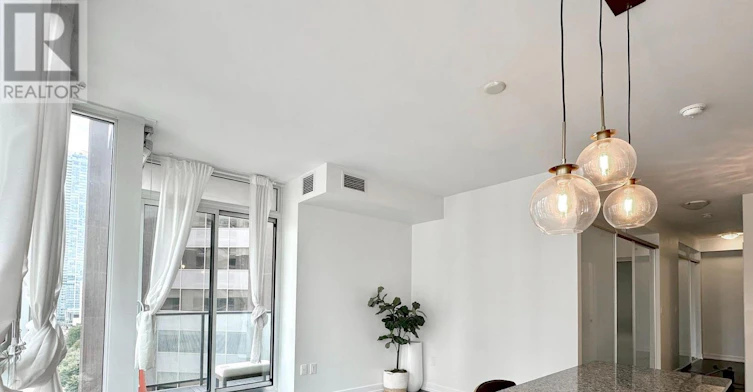 1108-426 University Avenue, Toronto, ON, M5G 1S9 - 8