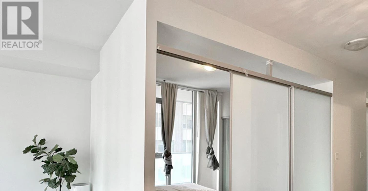 1108-426 University Avenue, Toronto, ON, M5G 1S9 - 15