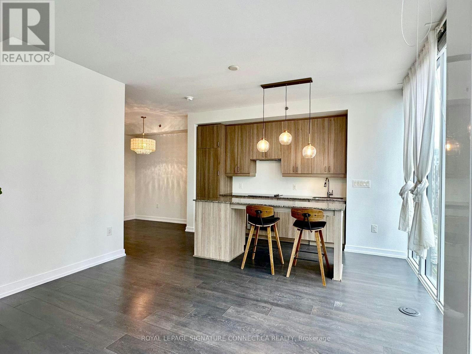 1108-426 University Avenue, Toronto, ON, M5G 1S9 - 11