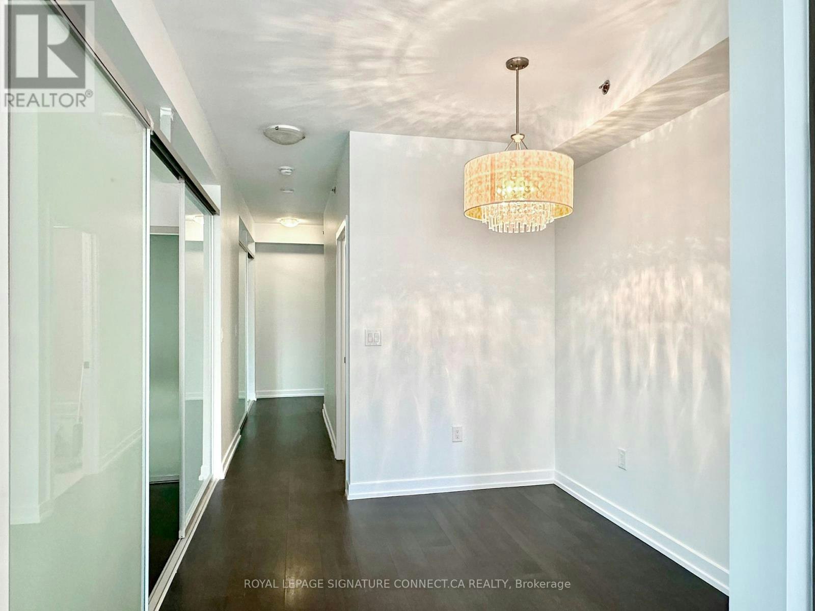 1108-426 University Avenue, Toronto, ON, M5G 1S9 - 13