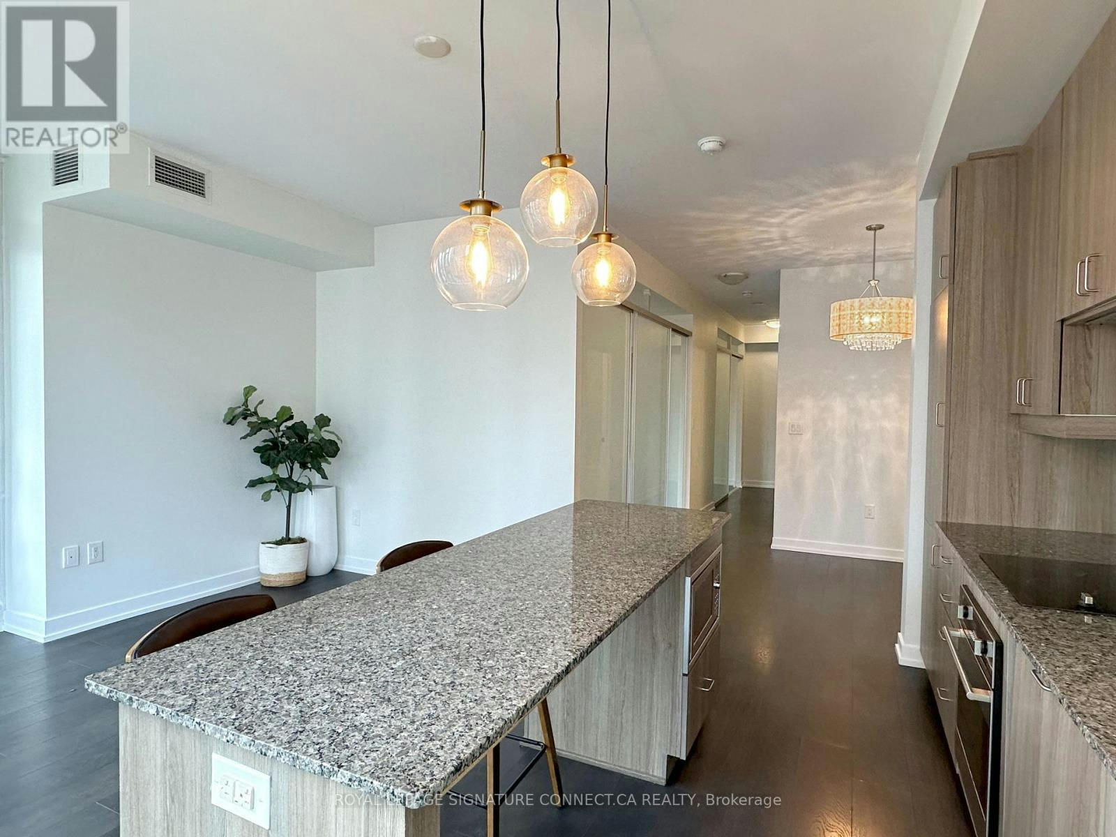 1108-426 University Avenue, Toronto, ON, M5G 1S9 - 6