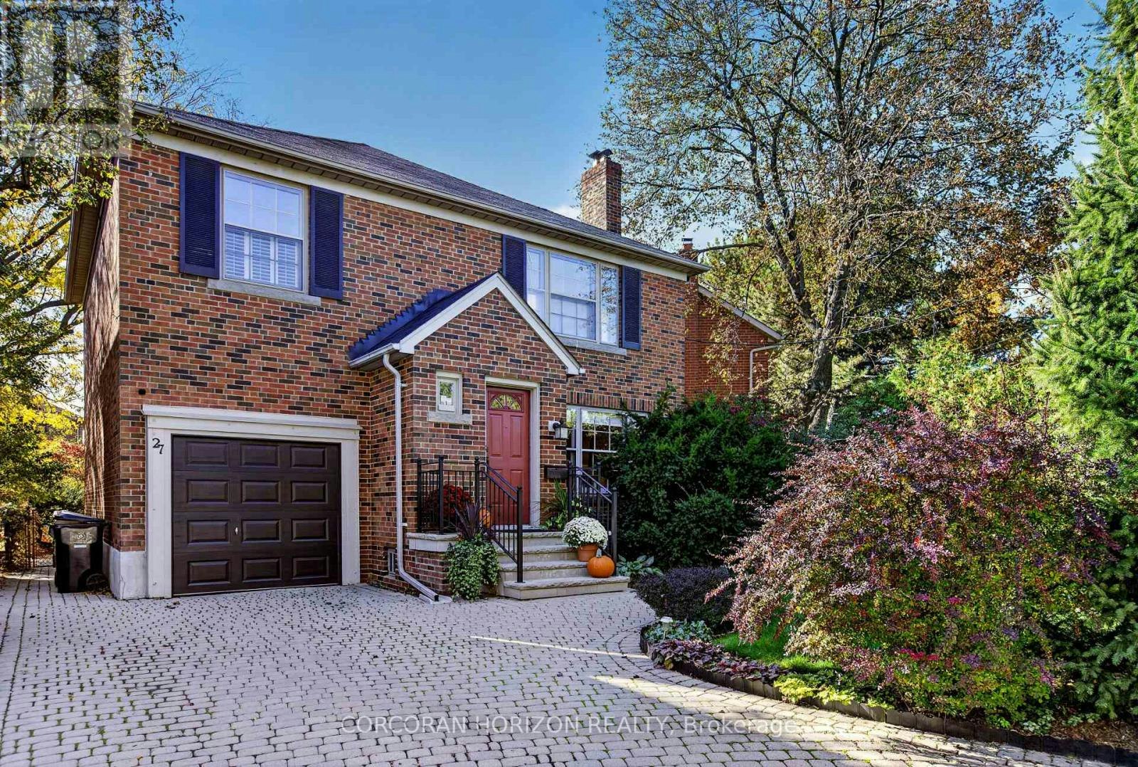 27 Armour Boulevard, Toronto, ON, M5M 3B9