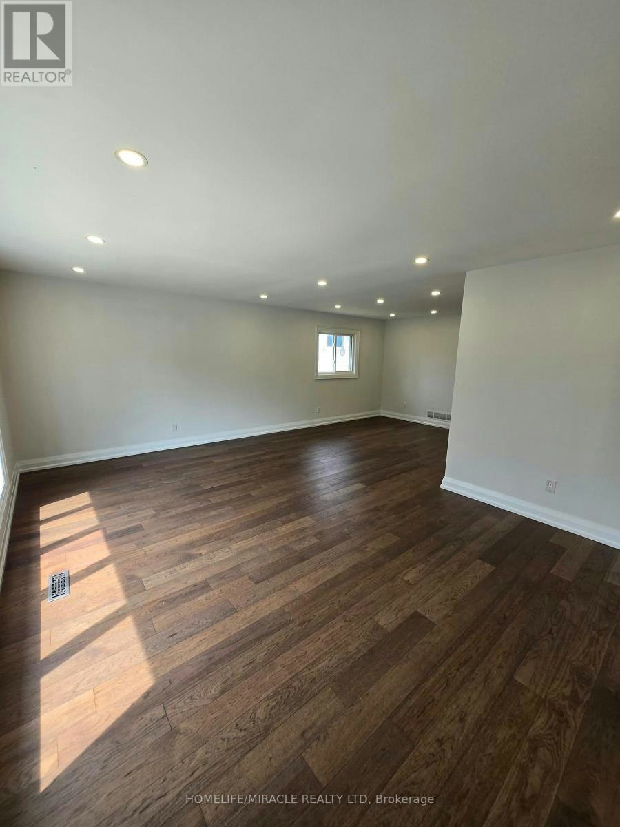 MAIN-44 Staley Terrace, Toronto, ON, M1W 2E7 - 4