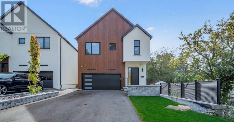 323 Winnifred Drive, Georgina, ON, L4P 3B4