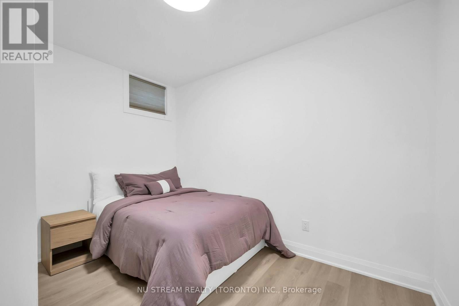 LOWER-323 Winnifred Drive, Georgina, ON, L4P 3B4 - 9