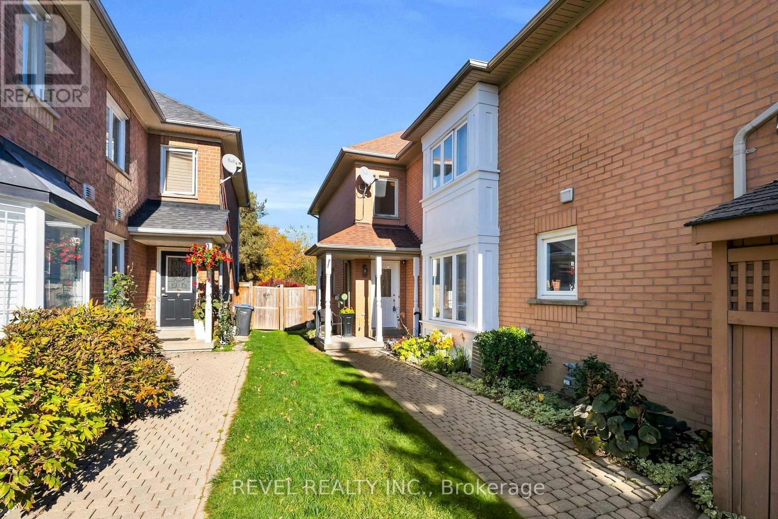 100 Pressed Brick Drive, Brampton, ON, L6V 4K4
