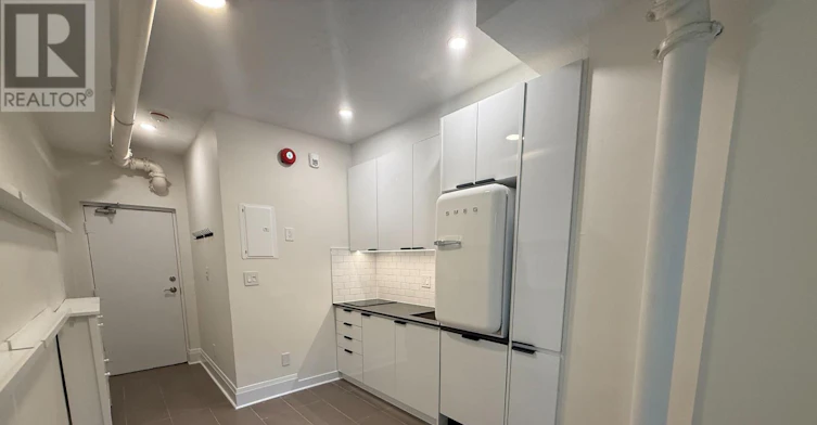 105-1 Triller Avenue, Toronto, ON, M6K 3B7 - 2