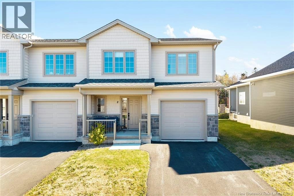 2 Huntingdon Circle, Fredericton, NB, E3B 0L9