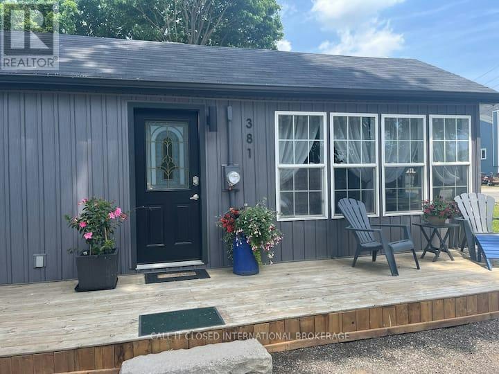 381 Front Street, Port Stanley, ON, N5L 1G1 - 3