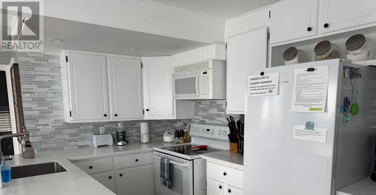 381 Front Street, Port Stanley, ON, N5L 1G1 - 13