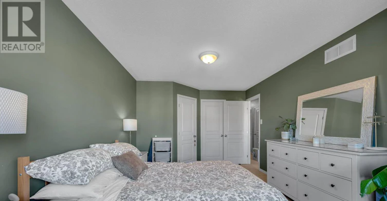 518 Fordell Avenue, Ottawa, ON, K2W 0B4 - 13