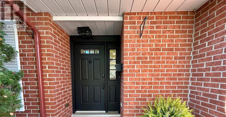 62 Trailway Circle, Ottawa, ON, K2S 1E2 - 5