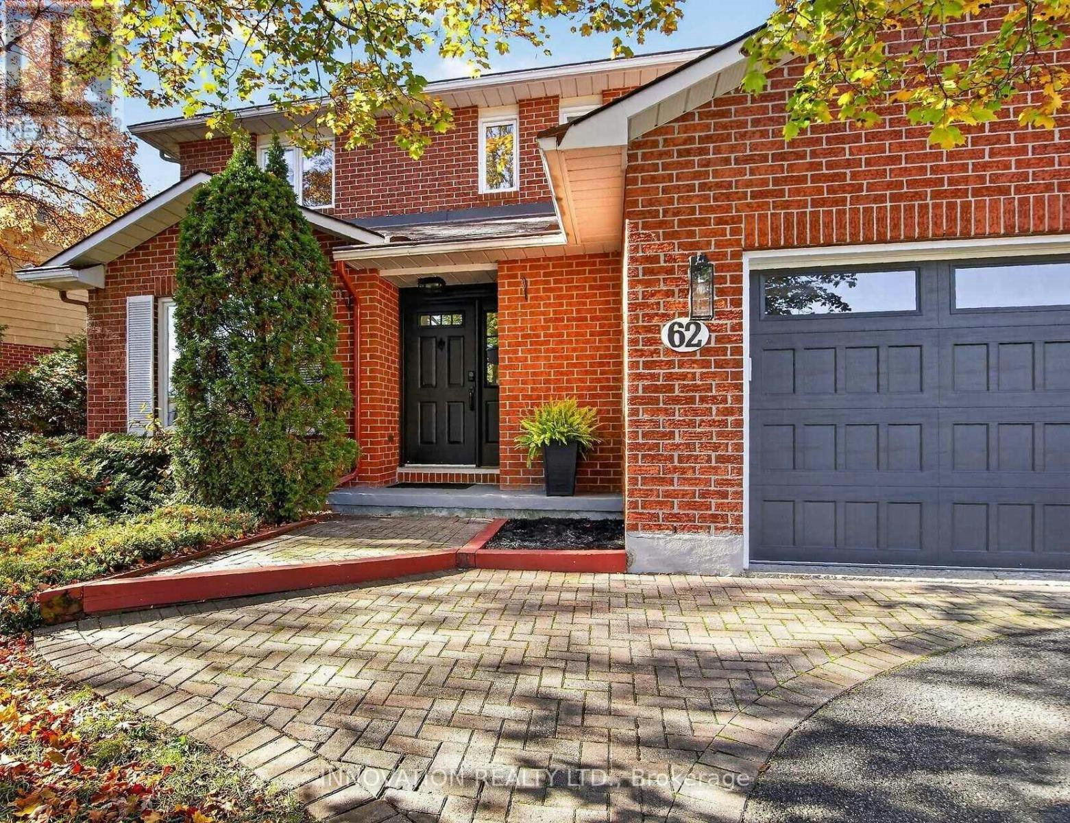 62 Trailway Circle, Ottawa, ON, K2S 1E2 - 3