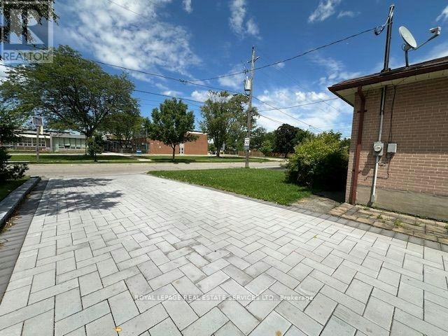 BSMT-295 Pleasant Avenue, Toronto, ON, M2R 2R2 - 3