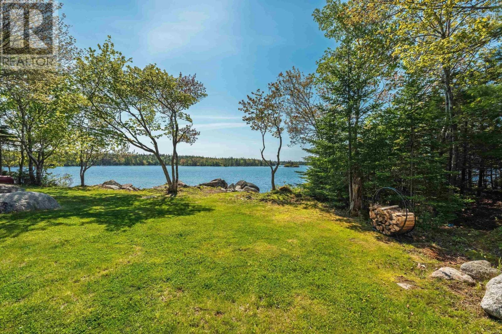 197 Peters Lake Road, Hatchet Lake, NS, B3T 1P6