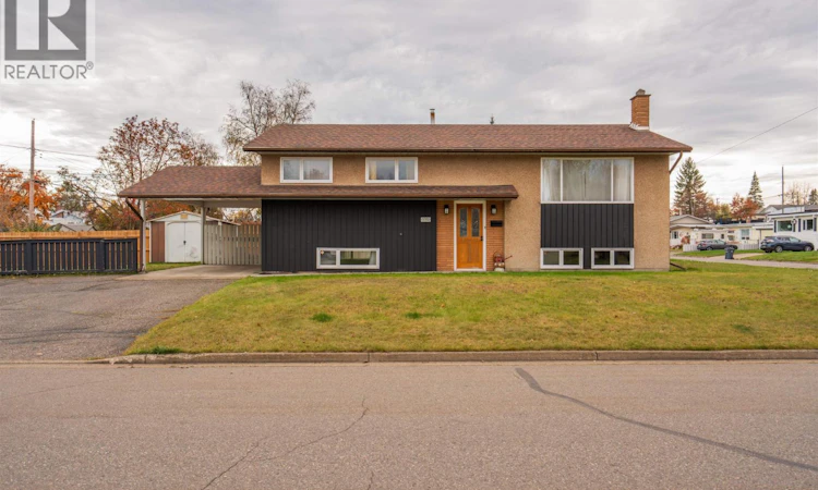 3351 Hammond Avenue
