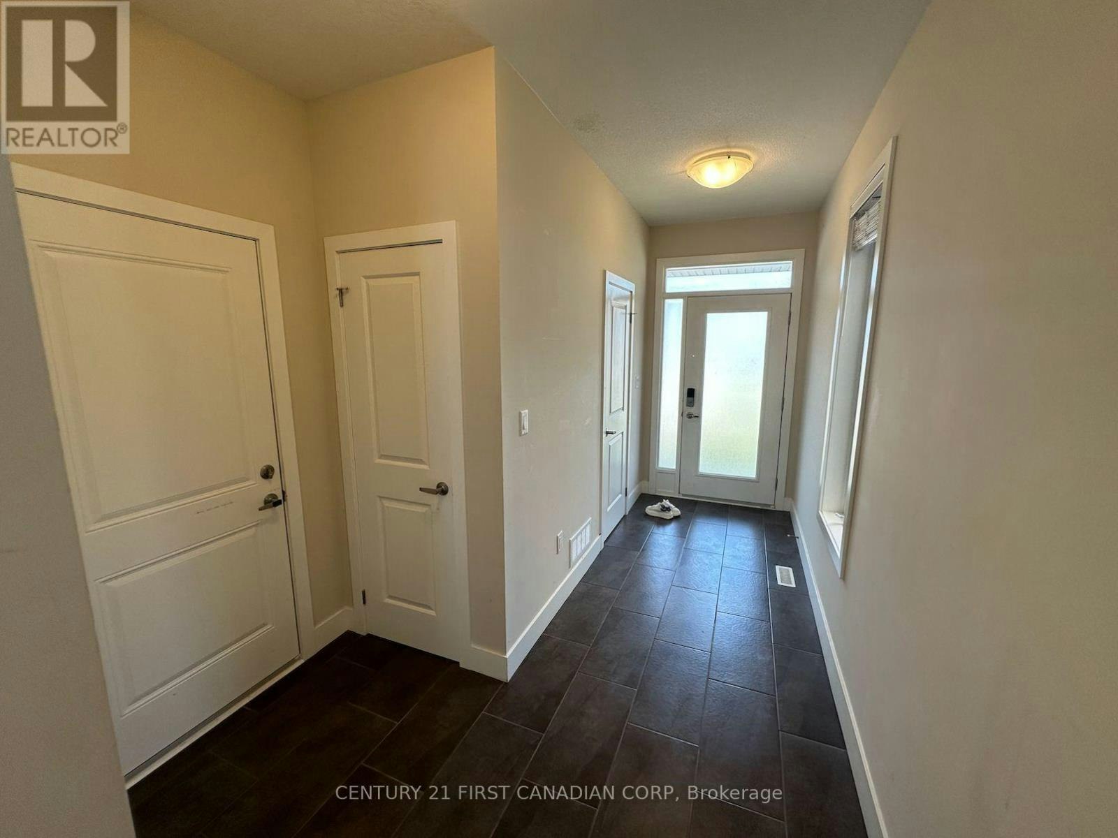 197-1960 Dalmagarry Road, London, ON, N6G 0T8 - 3