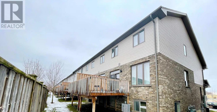 197-1960 Dalmagarry Road, London, ON, N6G 0T8 - 2