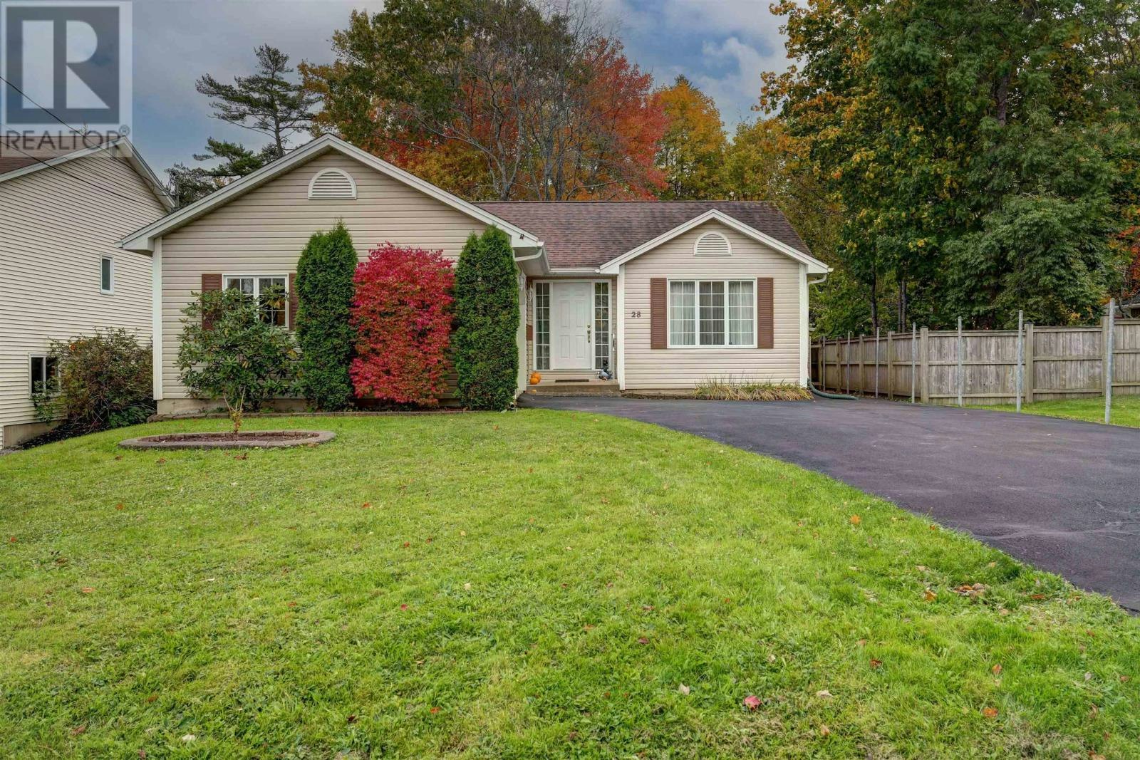 28 Fort Sackville Road, Bedford, NS, B4A 2G5