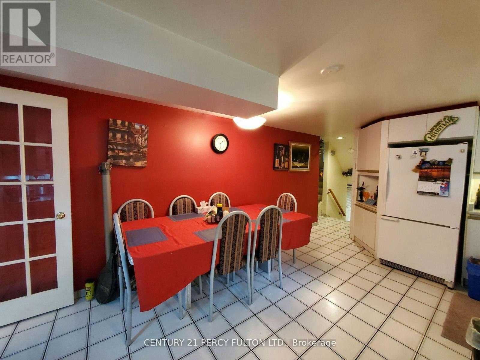 36 St. Paschal Court, Toronto, ON, M2M 4A5 - 3